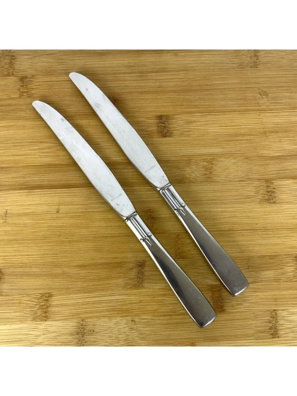 Oneida Satin Accent Dinner Knives Stainless Steel Set Of 2 Vintage Flatware
